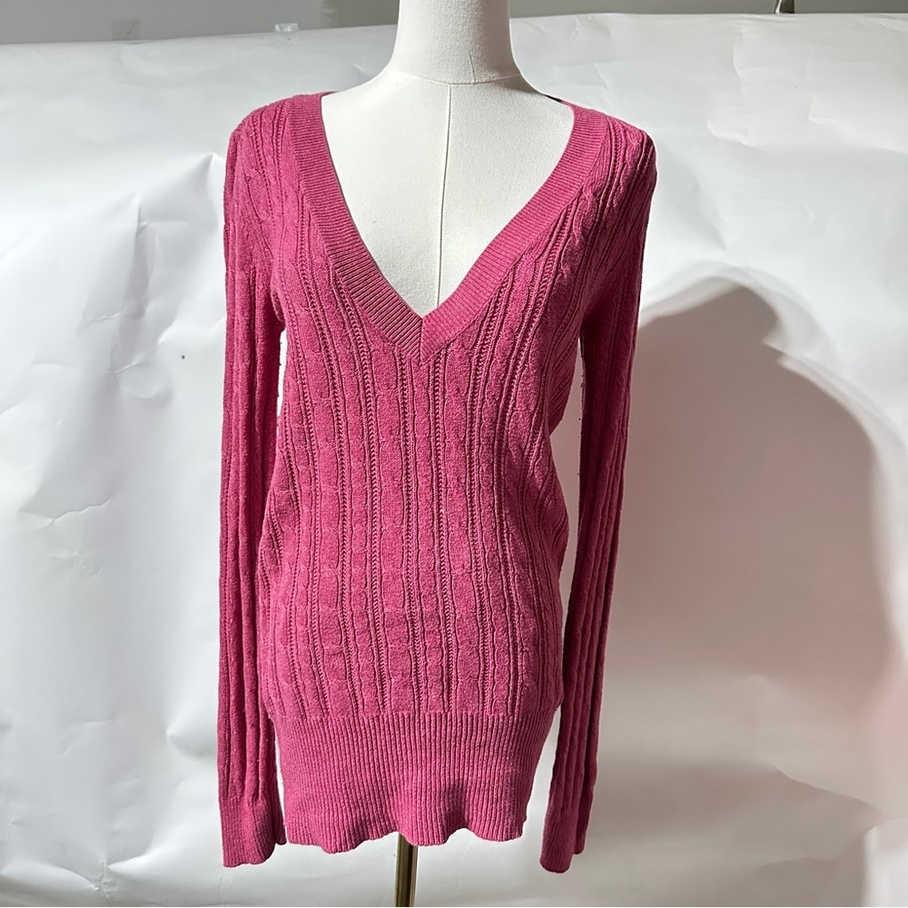 American Eagle Pink Cable Knit V-Neck Long Sleeve Sweater WomensMedium Soft Cute
